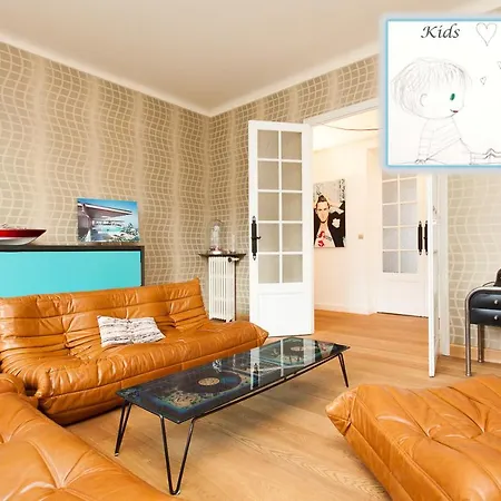 Palais Area: Modern 4 Bedrooms/ 4 Baths カンヌ